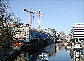 011_14798 das Fleetufer der Admiralittsstrasse wird bebaut ( 02 /2002 ) Fotos