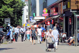 5740 Shoppingmeile Fuhlsbttler Strasse - Einkaufen in Barmbek Nord - Bilder aus den Hamburger Stadteilen.